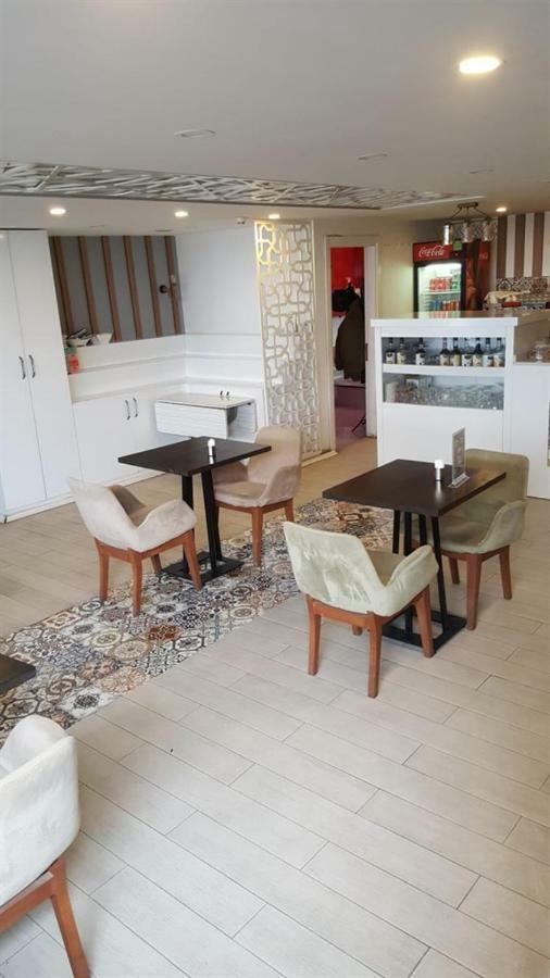 Ozturk Hotel Анталия Екстериор снимка